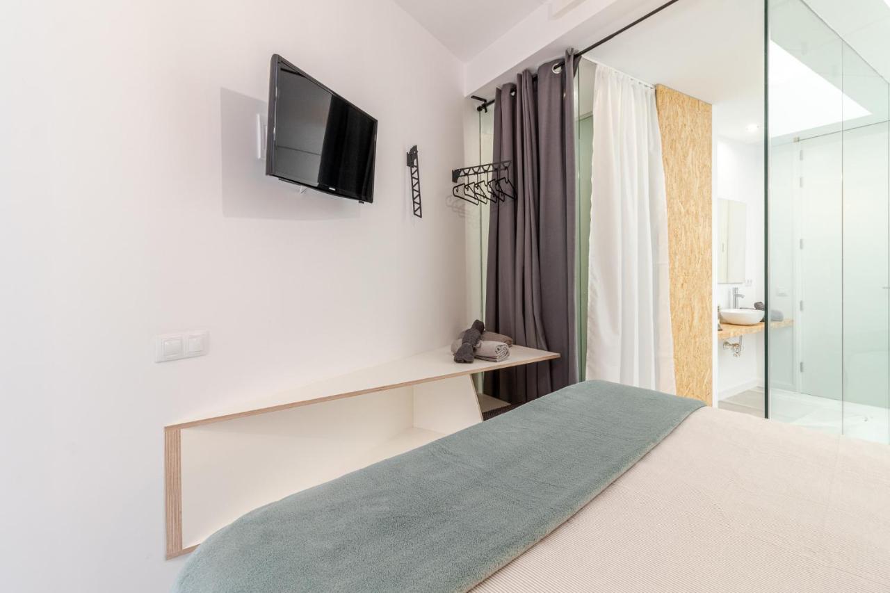 Double Room Private Bathroom