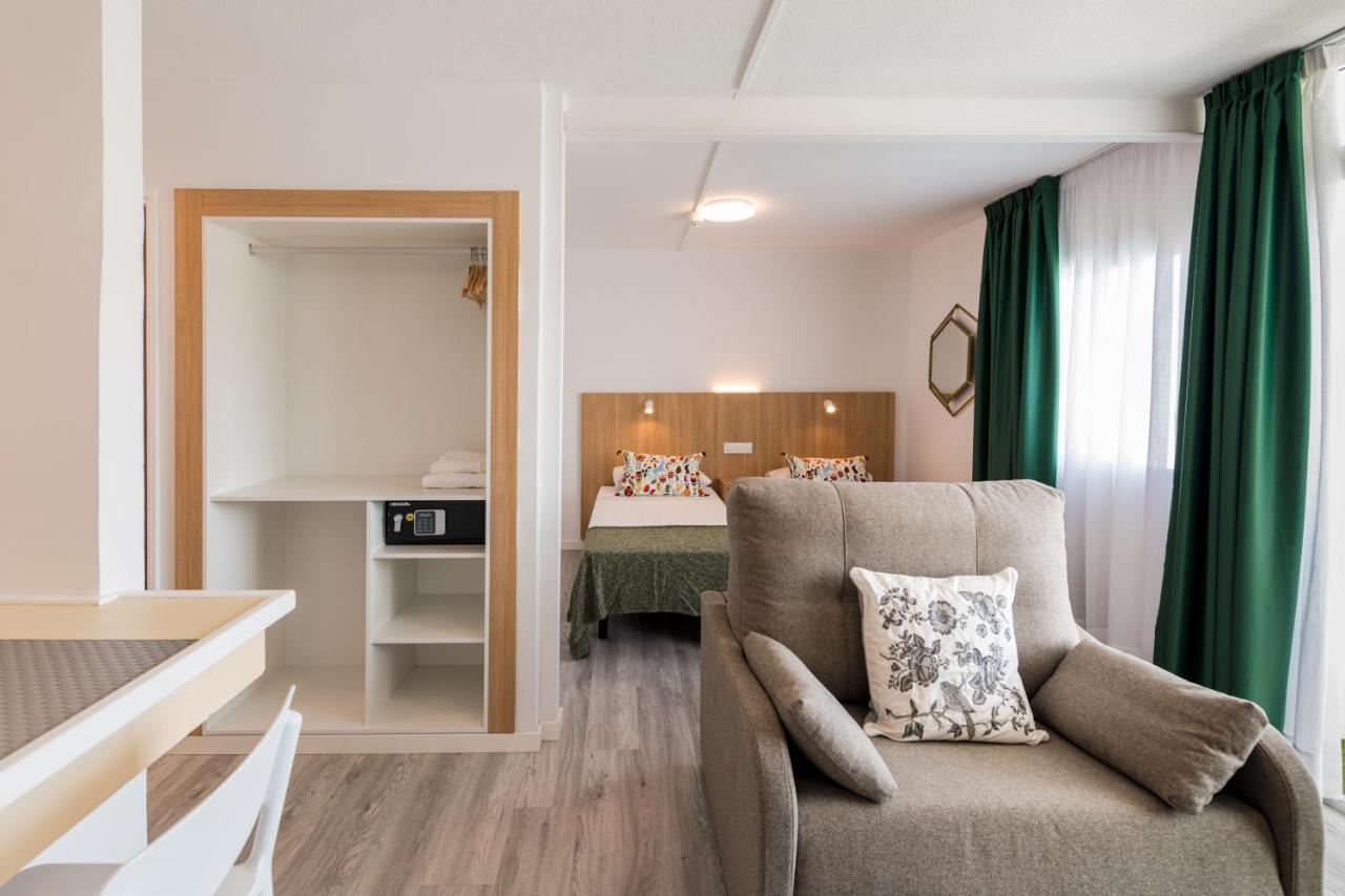 Studio Apartment Balcony