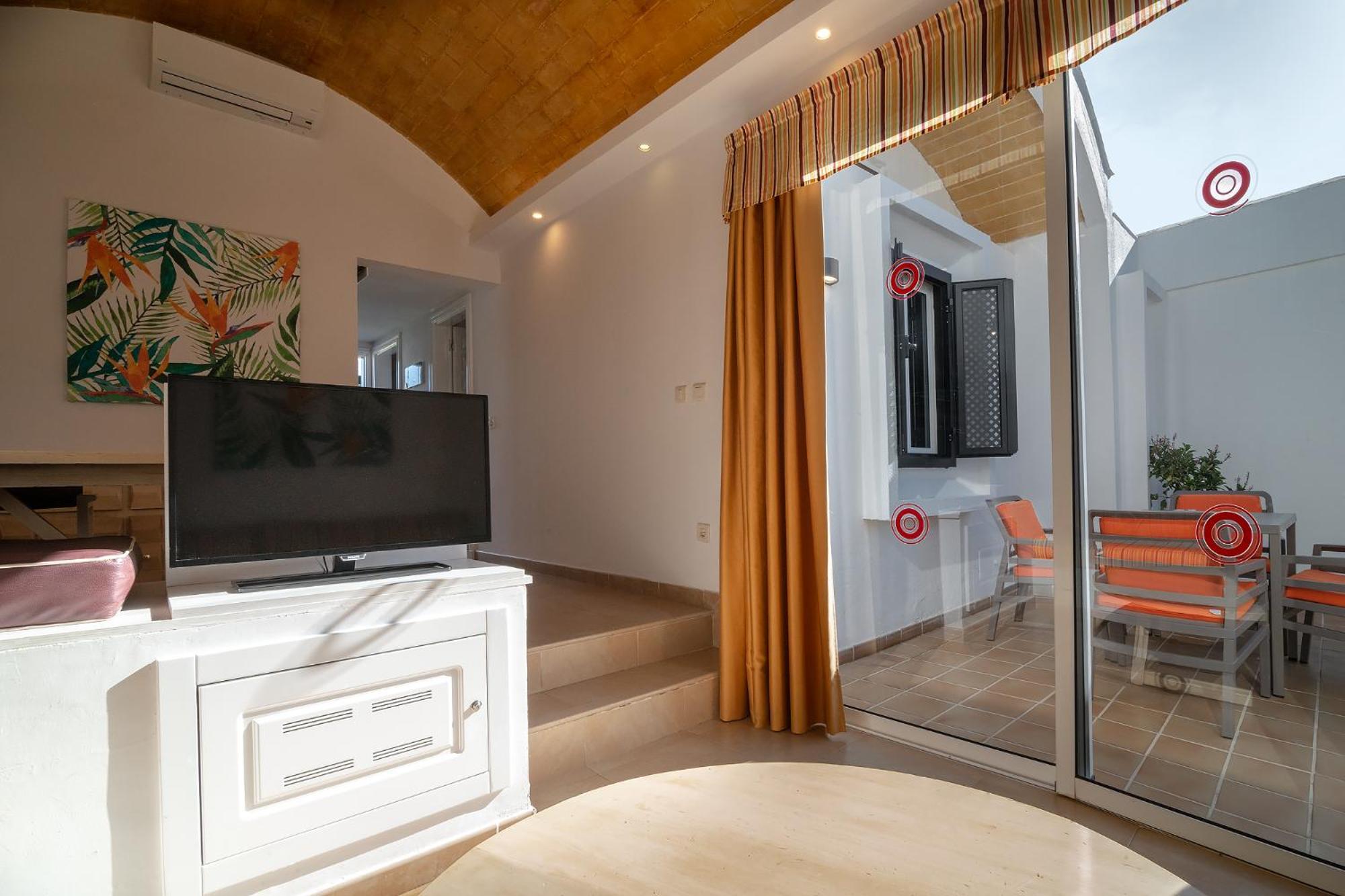 One-Bedroom Bungalow