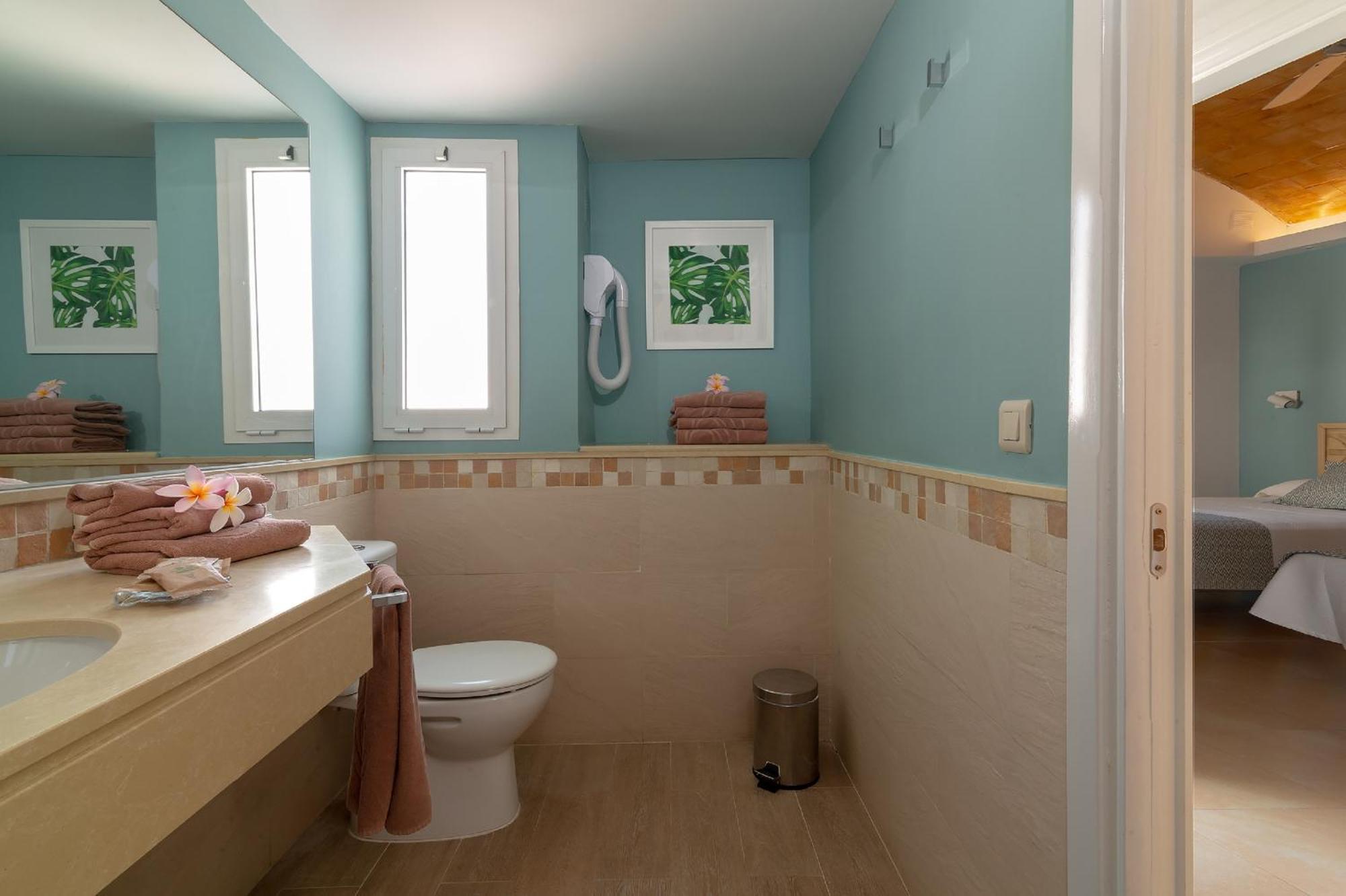One-Bedroom Bungalow