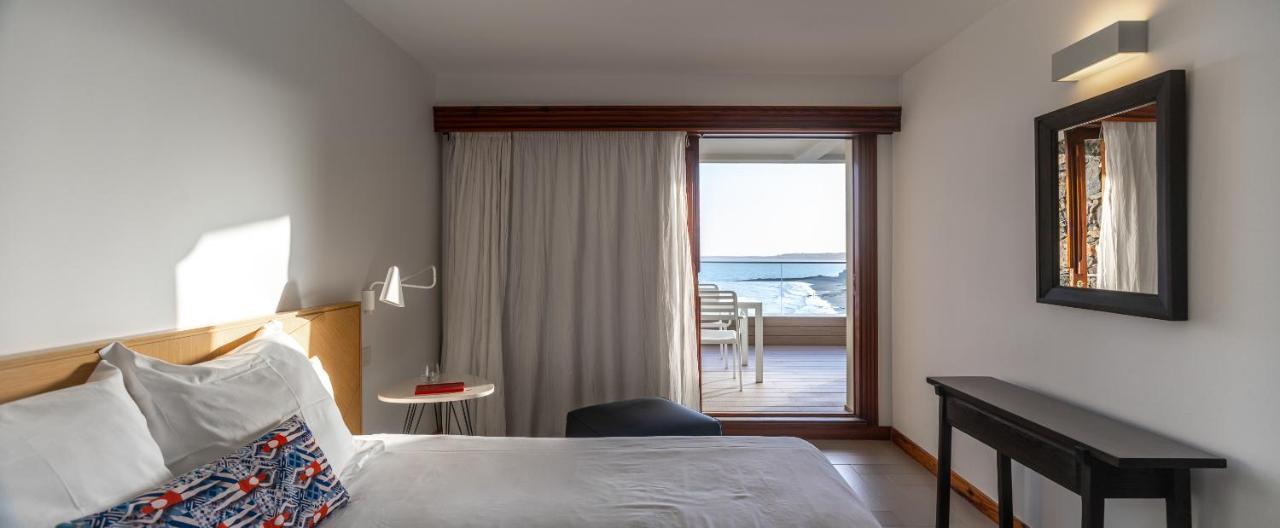 One-Bedroom Apartment Sea View