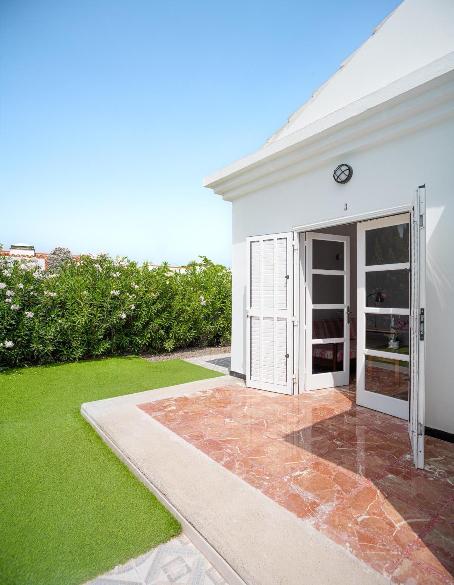 One-Bedroom Bungalow