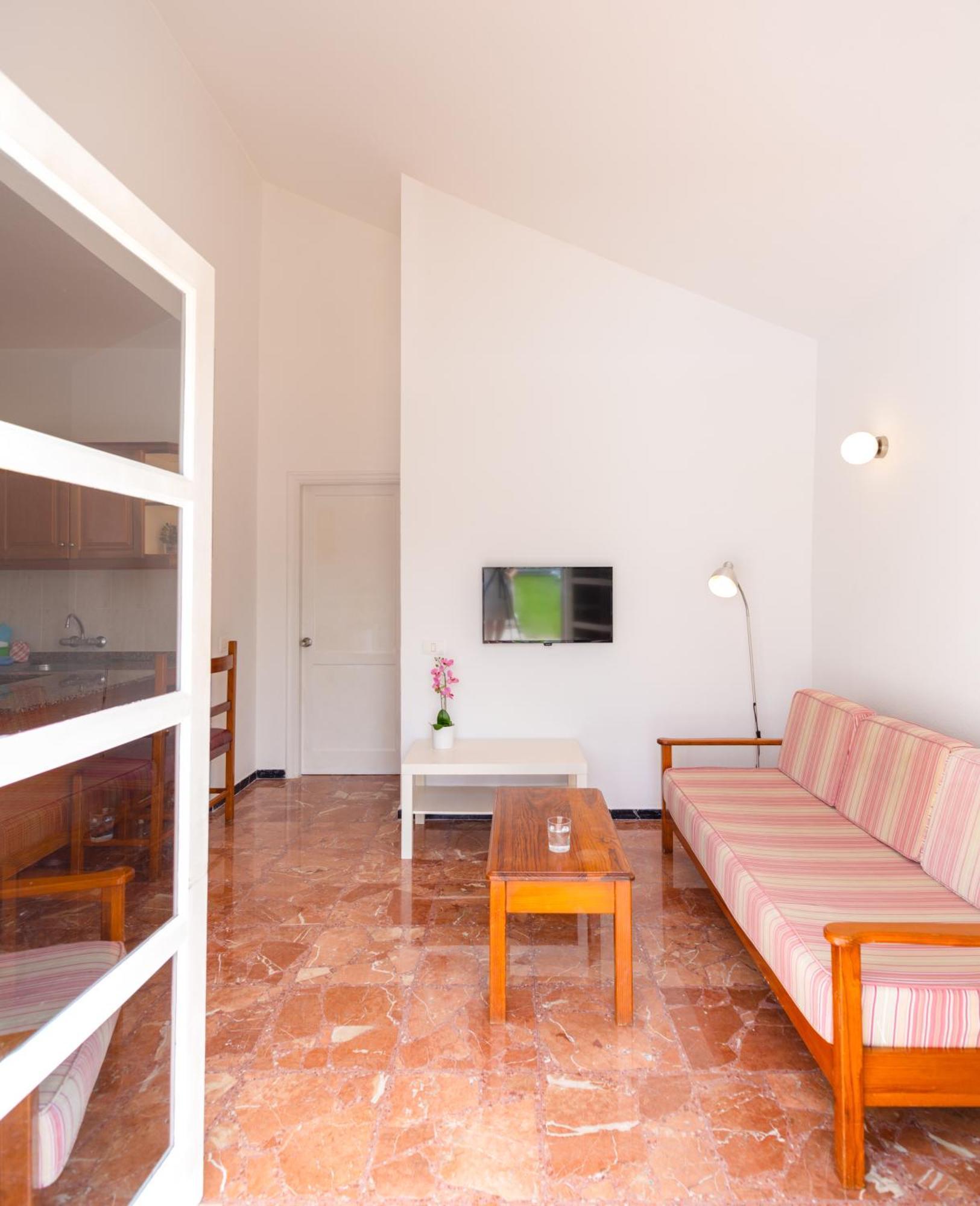 One-Bedroom Bungalow