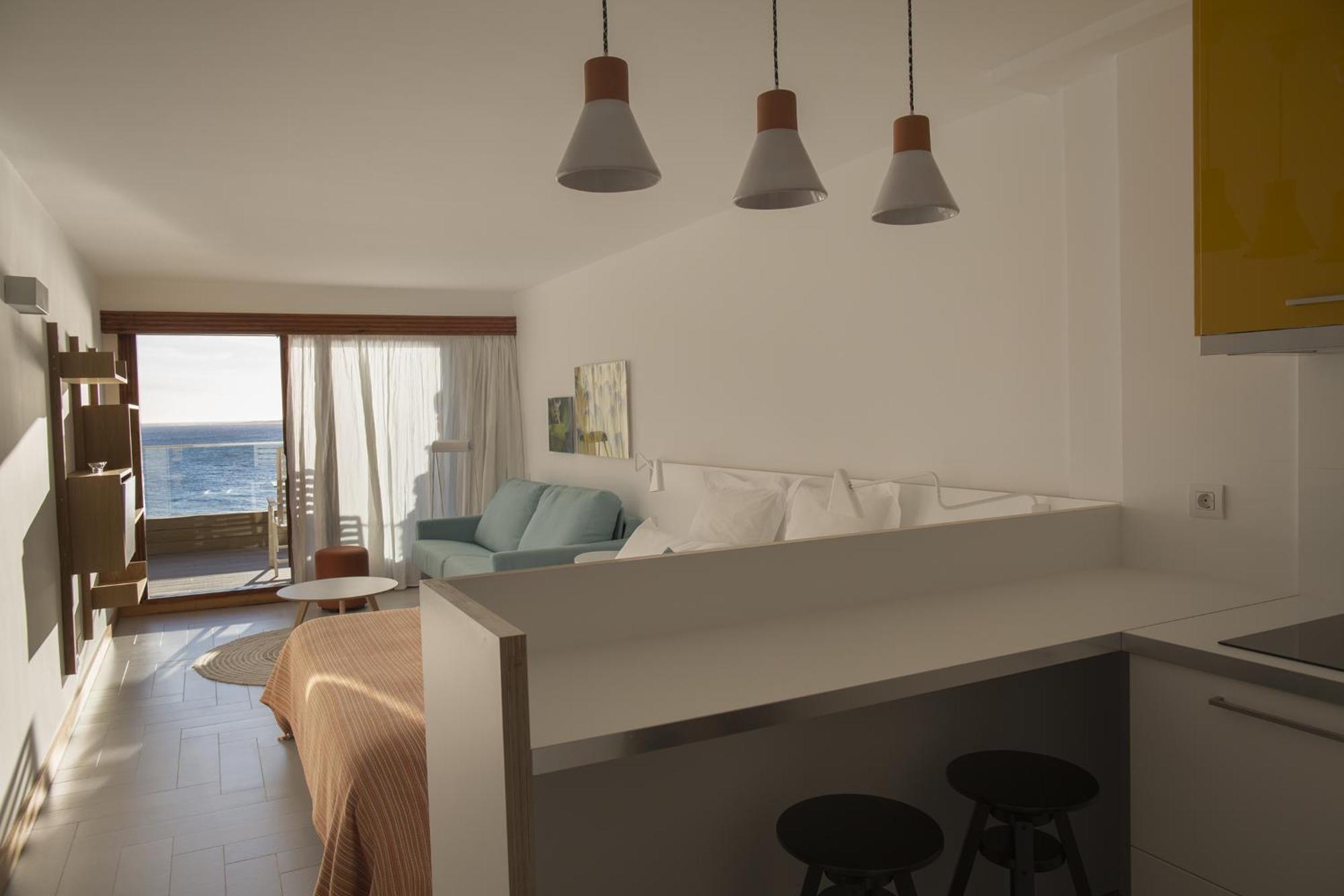 Studio Apartment Sea View