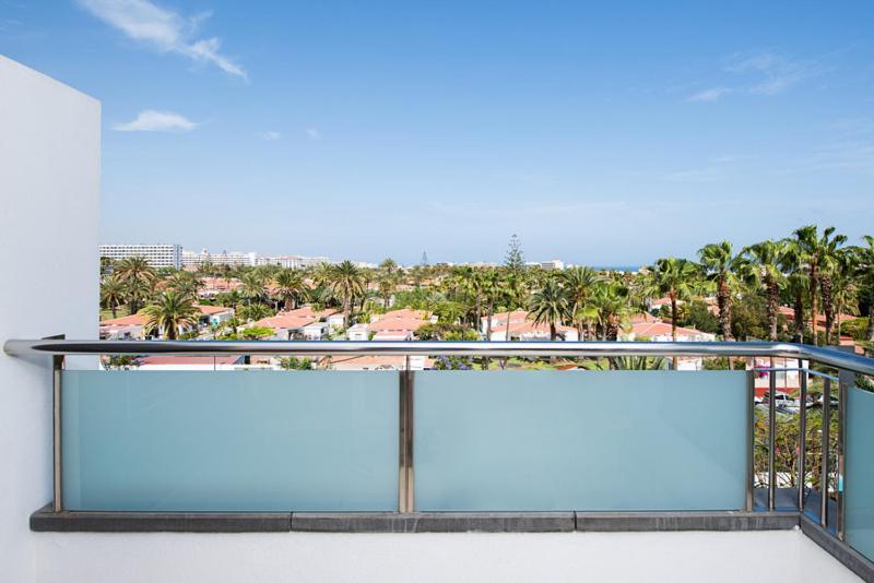 One-Bedroom Apartment Pool View