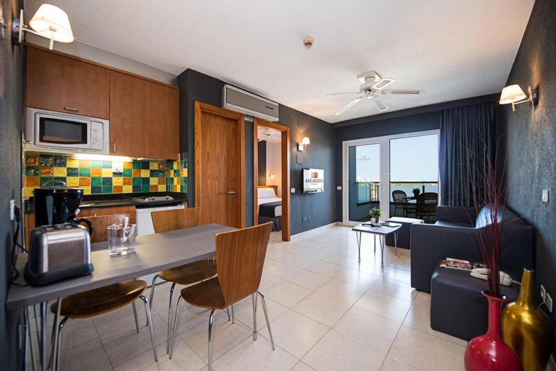 One-Bedroom Apartment Pool View