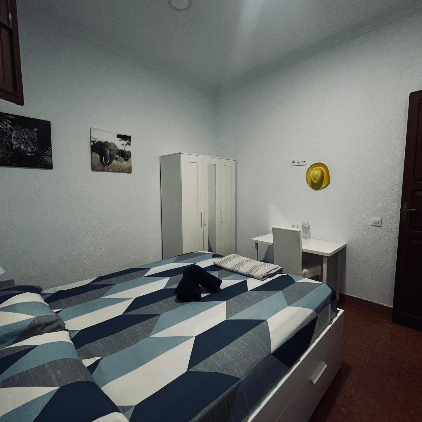 Double Room Private External Bathroom