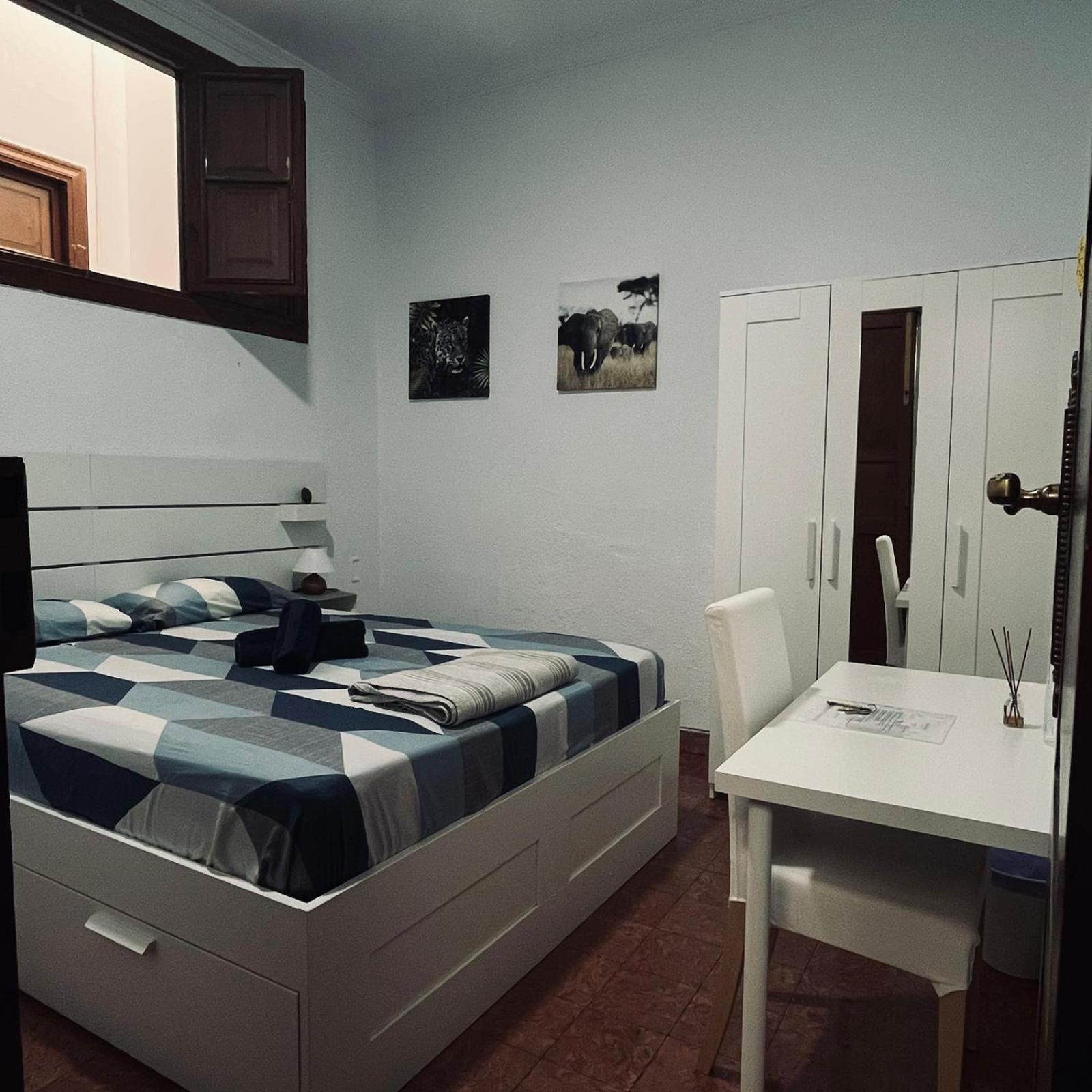 Double Room Private External Bathroom