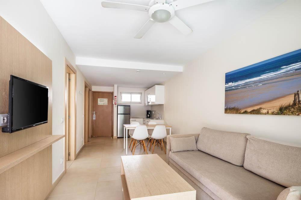 Classic Two Bedroom Apartment Terrace