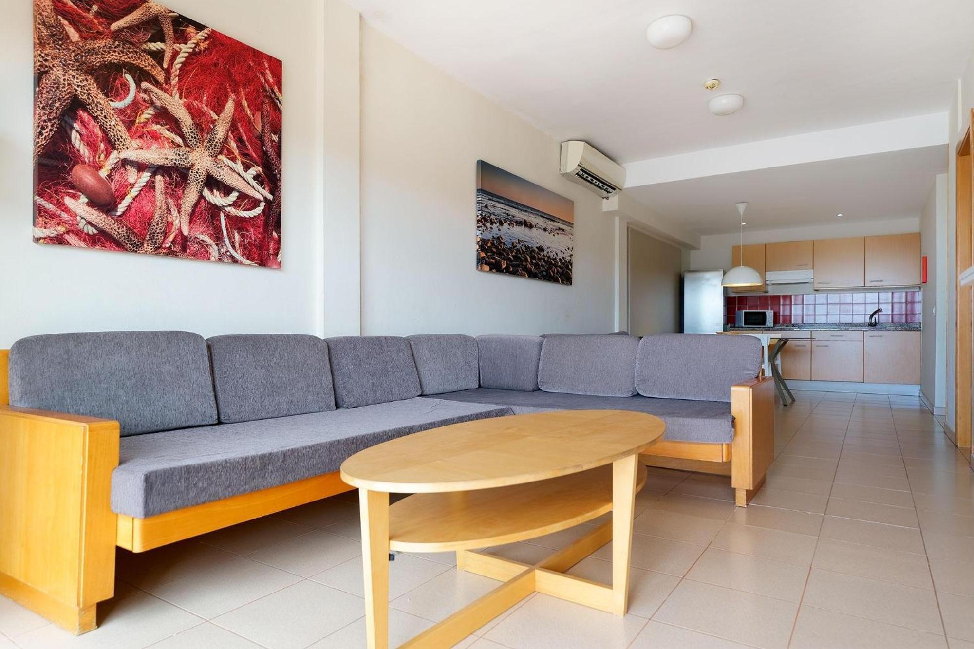 Classic One Bedroom Apartment Terrace Pool View