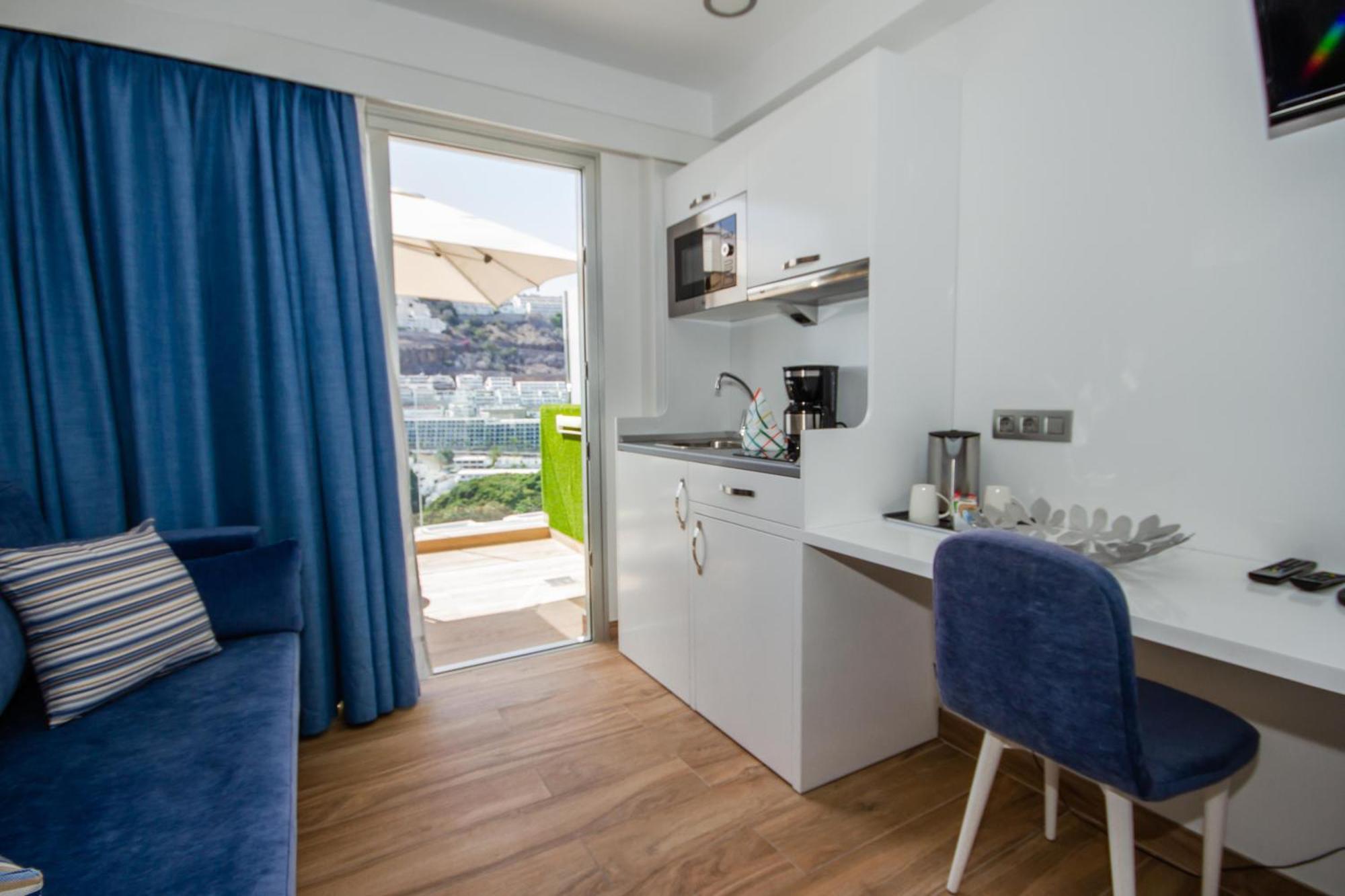 Superior Double Room Balcony Side Sea View