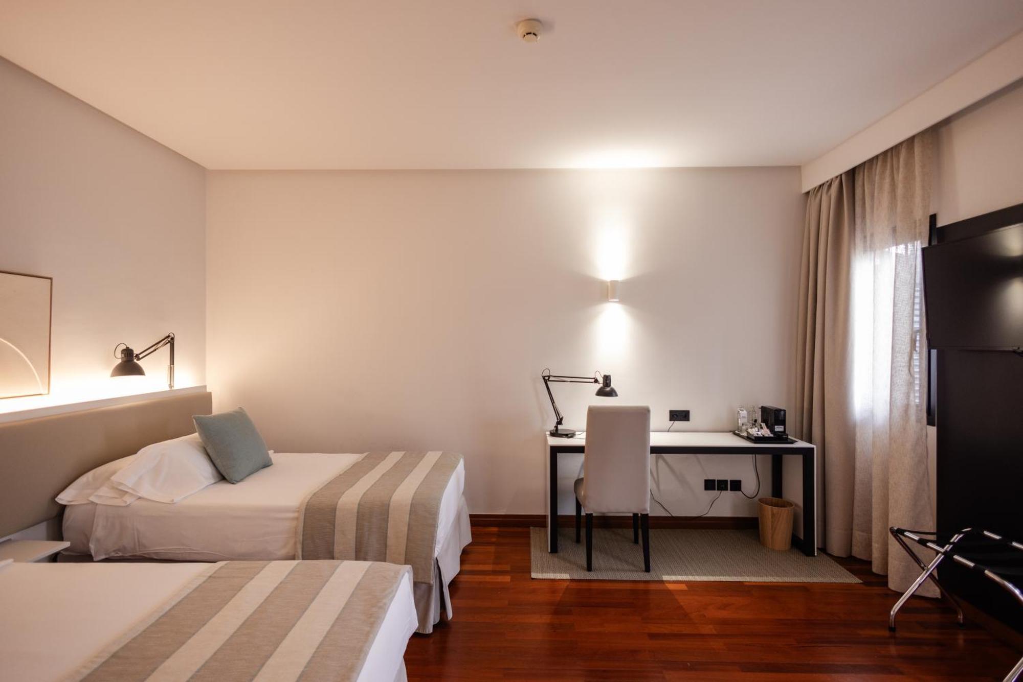 Double or Twin Room Balcony