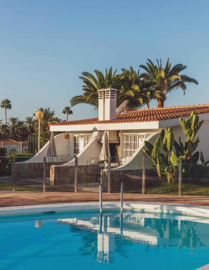 Bungalow Terrace Pool view