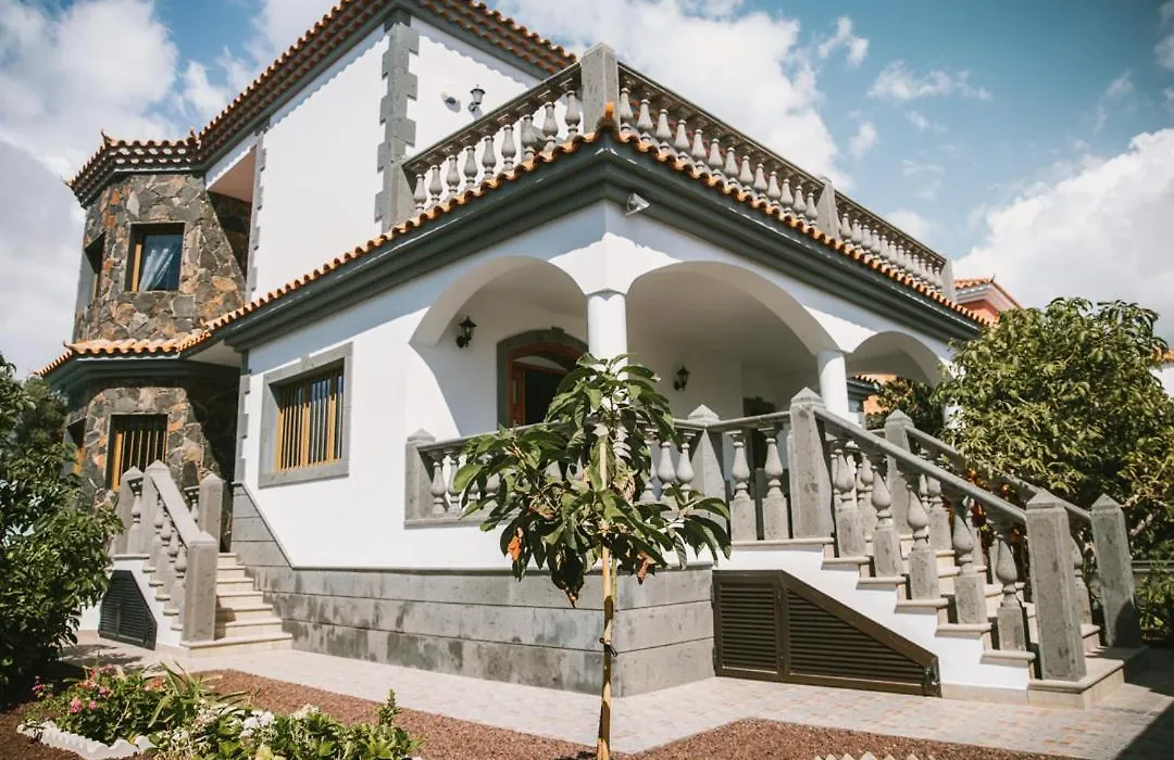 Villa Cervantes Sonnenland con piscina privada climatizada-1