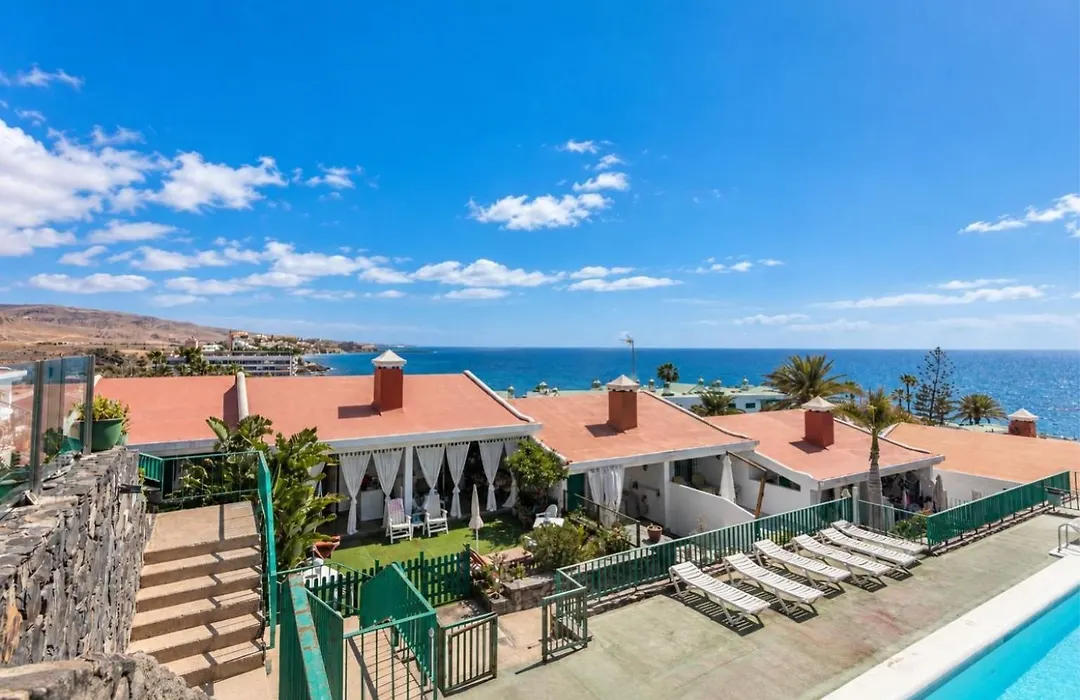Guestready - Aguila Beachfront Apartment-1