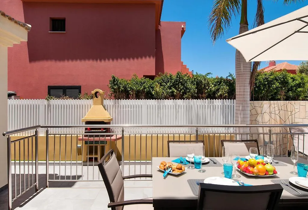 Curie With Pool By Villagrancanaria-1