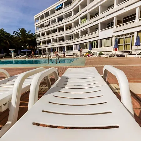 Seaview Friendly Holiday Home 1-2