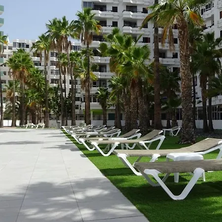 Navy Style Friendly Holiday Home-2
