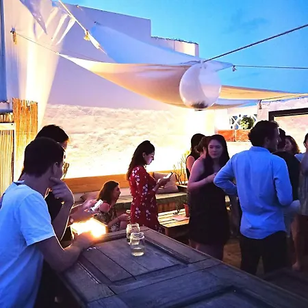 Columbus Rooftop Hostel-3