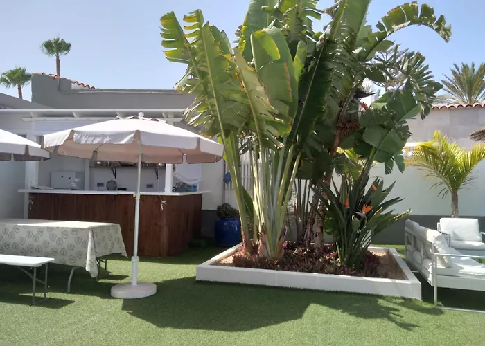 Starboys Gay Resort - Gay Men Only Maspalomas 