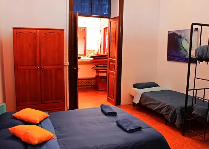 Atlantis Surf Hostel Moya 
