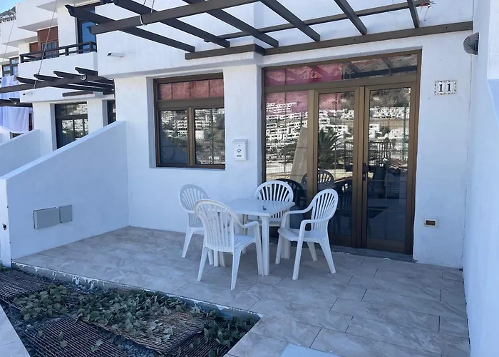 Casa Feliz En El Complejo Las Fresas Puerto Rico  met een Zwembad